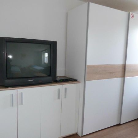 Super Schoene Fewo Aalen Esterno foto